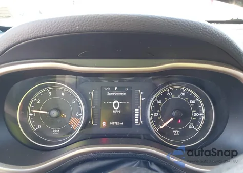 2014 Jeep Cherokee Sport из США, поврежденный, VIN 1C4PJMAB7EW209856